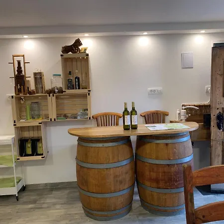 House Zlacka Gorca * Pristava pri Mestinju