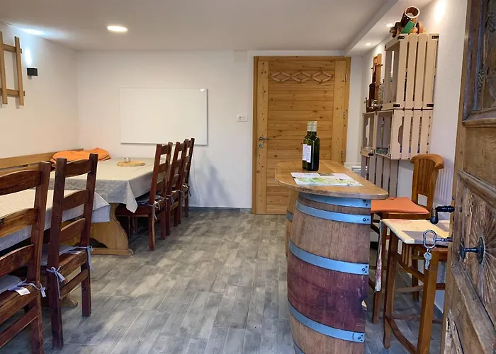 House Zlacka Gorca Pristava pri Mestinju